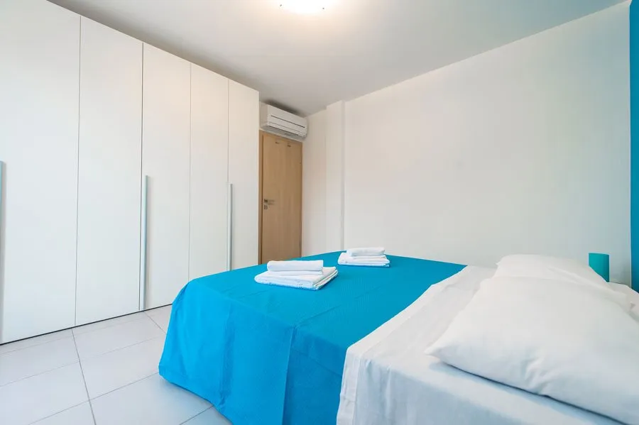 Superior & Výhled MořePohled na ložnici s manželskou postelí